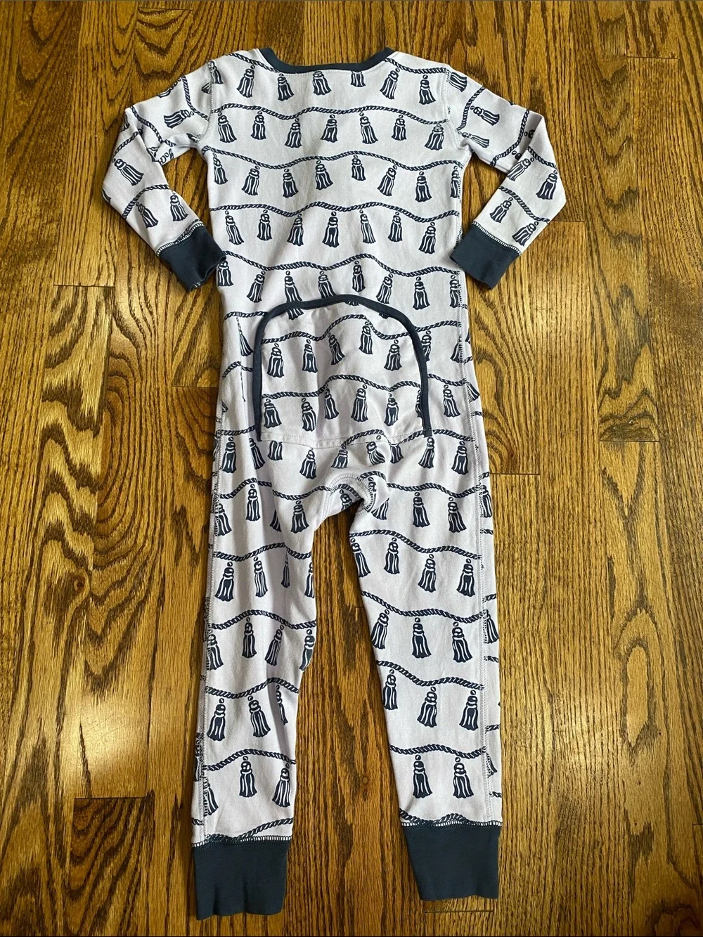 The Beaufort Bonnet Company Noelle’s Night Night-Todd Tassel print, size 4T